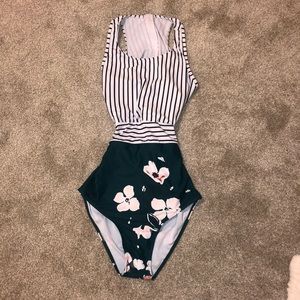 Vintage one piece Swimsuit